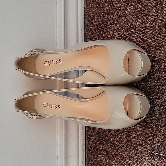 Guess Platform Heels - Picture 2 of 4